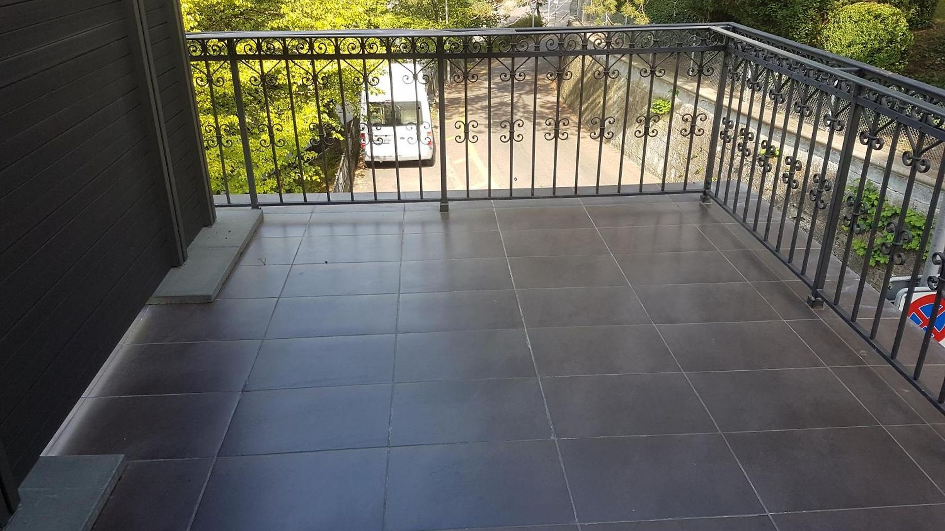 Trendig Moeblierte Wohnung, Mit Eigener Terrasse! Lage! *