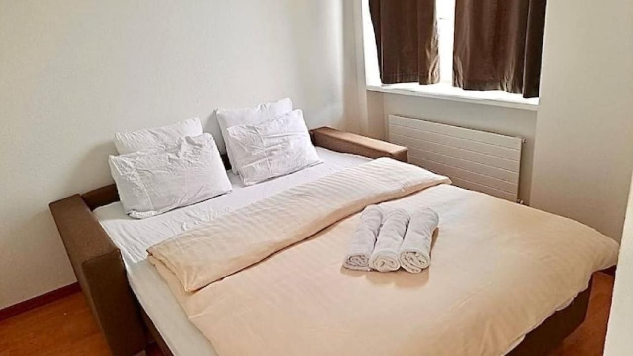 2 Center Flats With Balcony - Hildab *