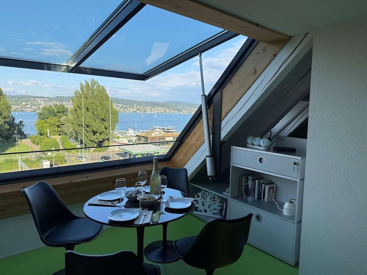Apartment Attic With Parking And View *