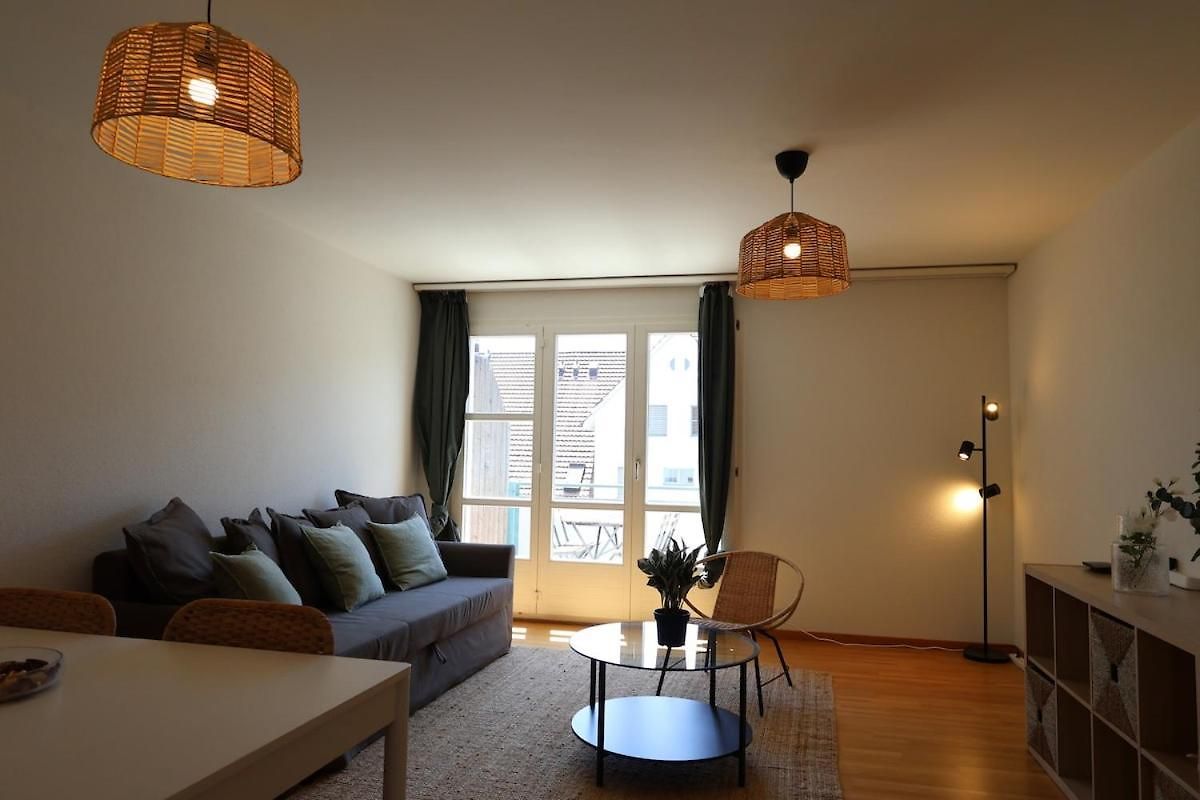 Bright & Practical 2br Near Center Apartment Zurich