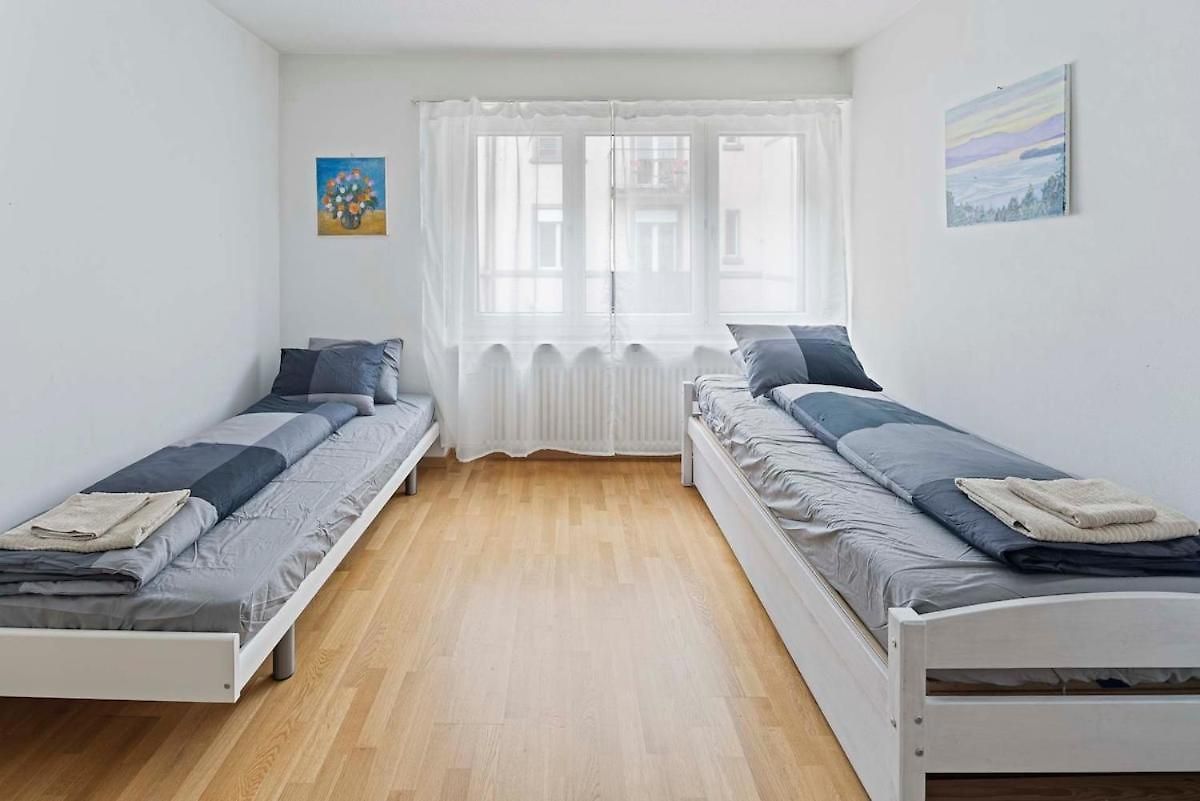 Family - 3 Bedrooms Sleeps 7