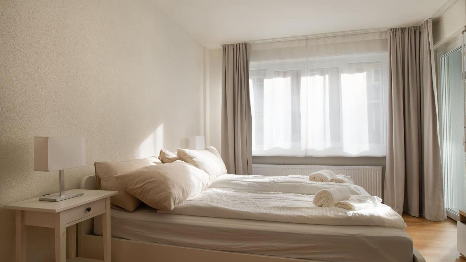 Modern Centre Flat With Balcony * Zurich
