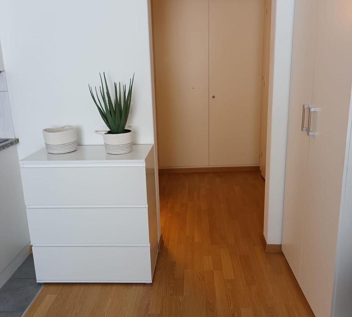 Charming In The Perfect Spot - Stork 34 Apartment