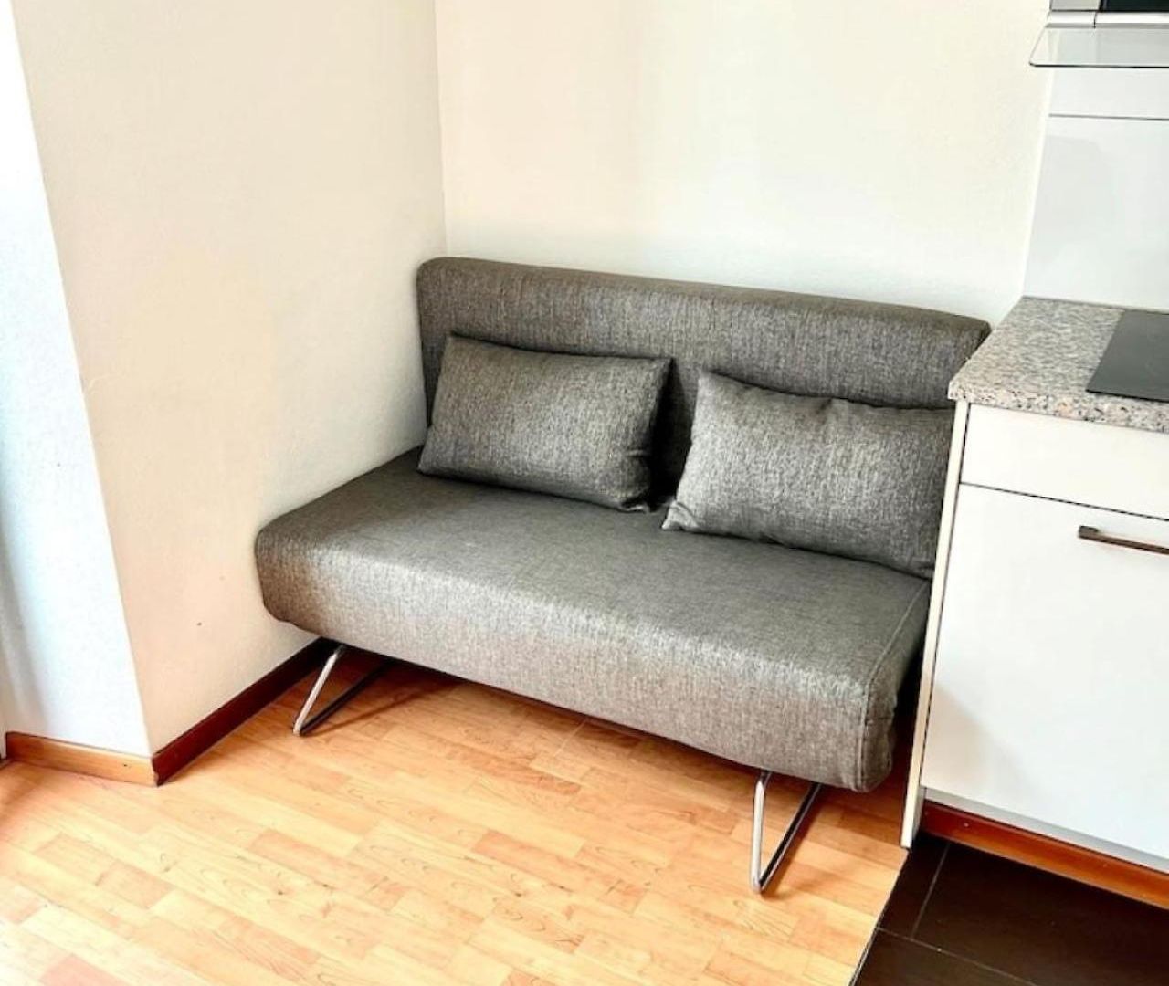 2 Center Flats With Balcony - Hildab * Zurich