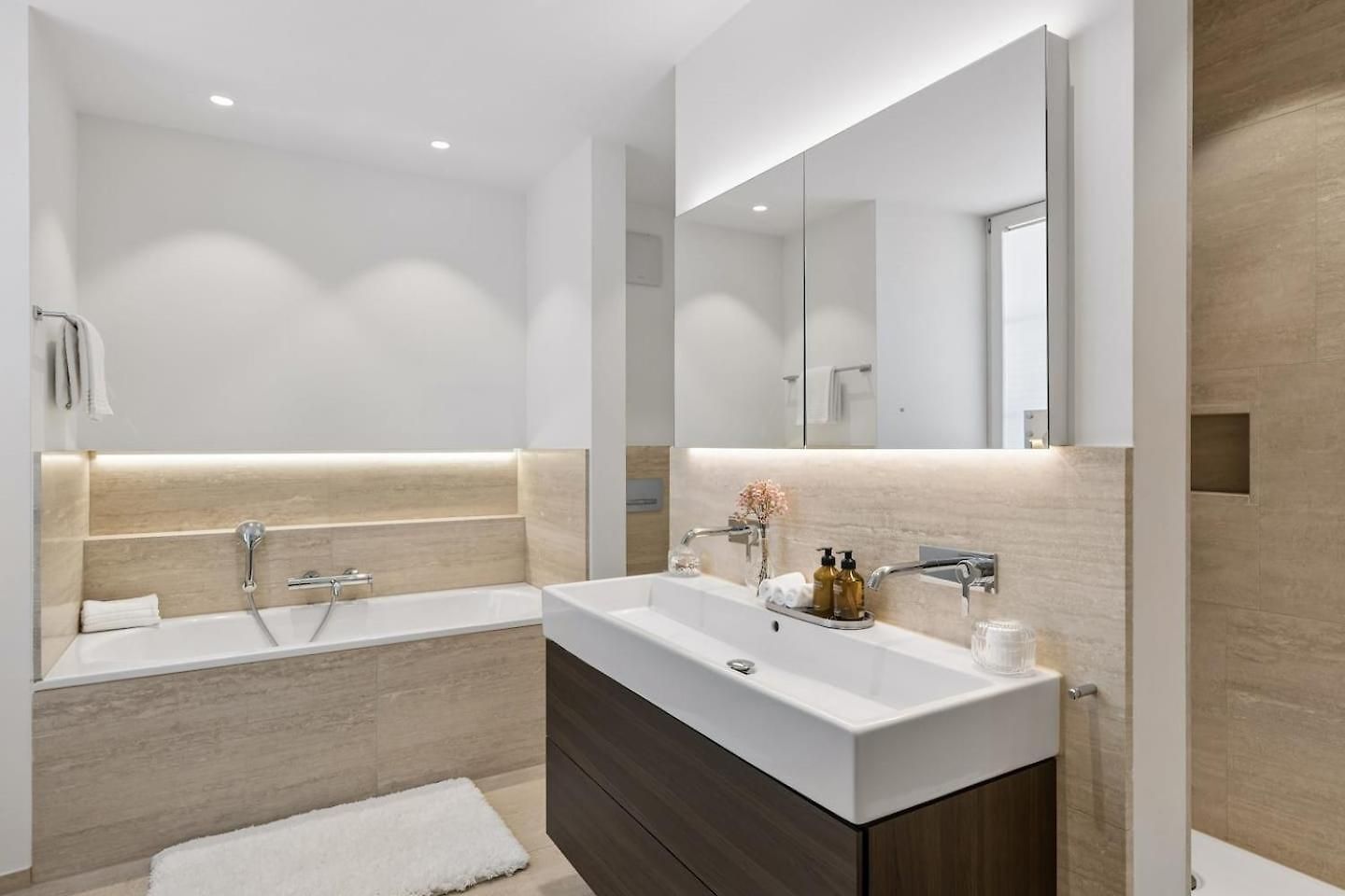 Designer Old Town Waterview Ac Zurich