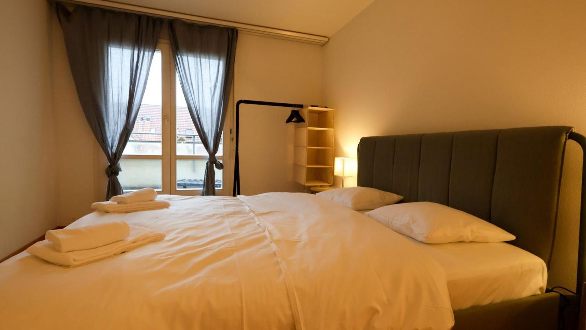 Bright & Practical 2br Near Center * Zurich