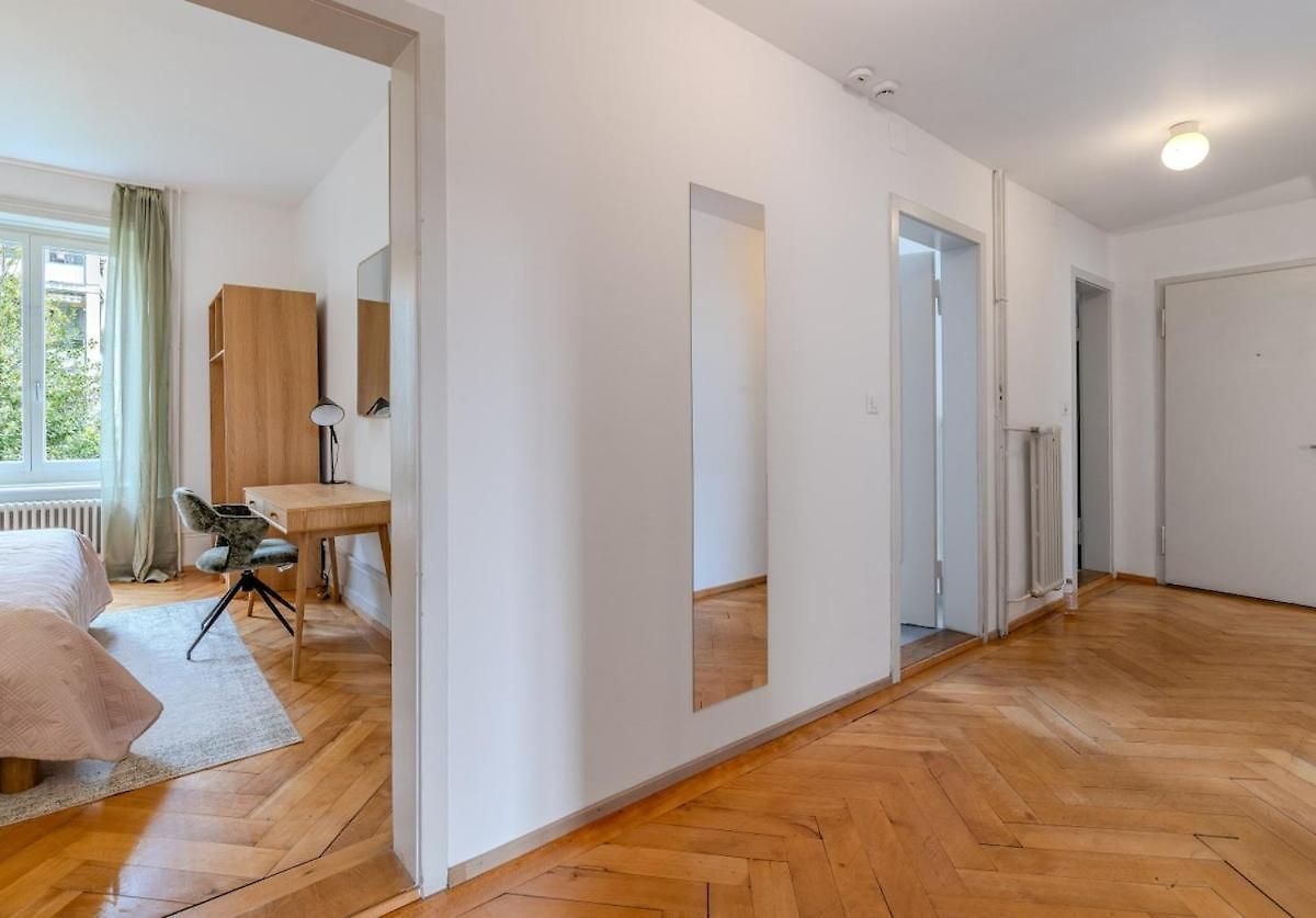 West - Wipkingen Apartment