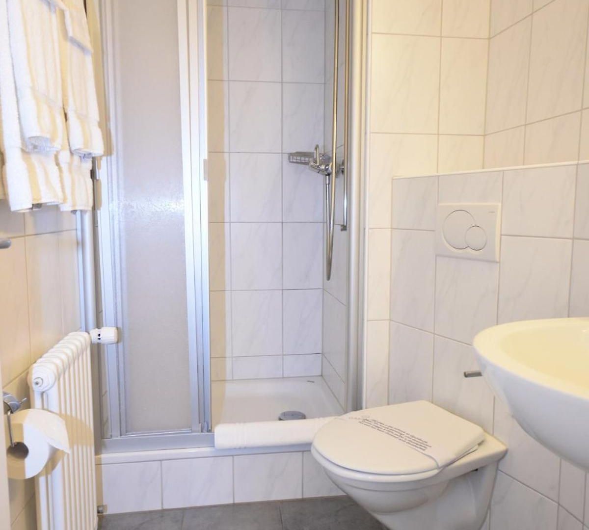 Charming In The Perfect Spot - Stork 34 Apartment