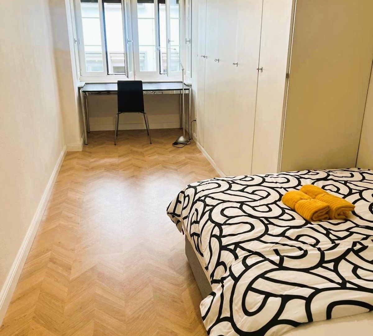 3 Old Town Flat - Munster Apartment