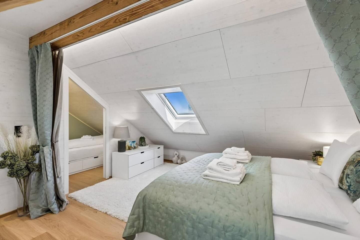 Waterfront Penthouse Ac Rooftop Free Parking *