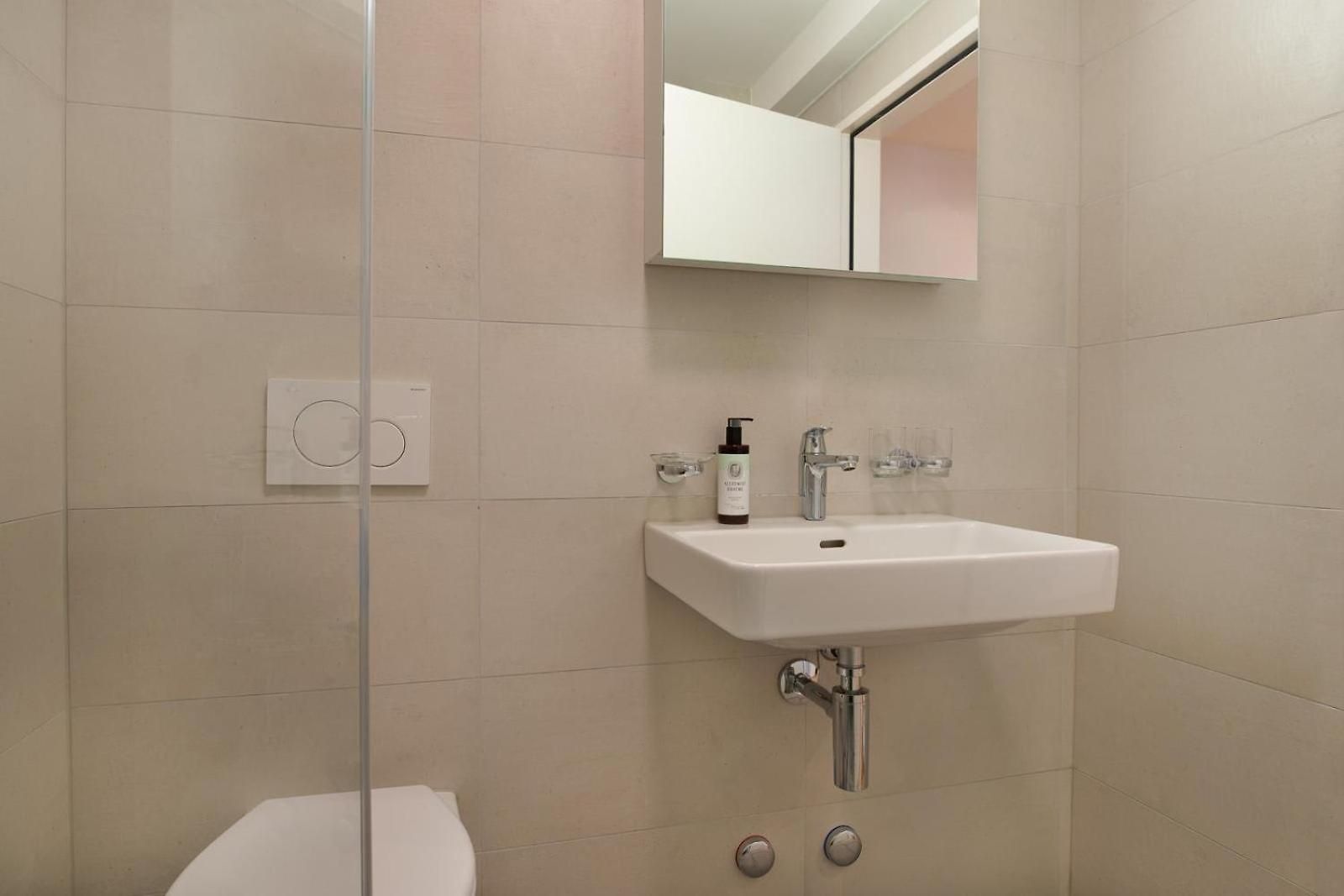 Apartment Modern Centre Flat With Balcony Zurich