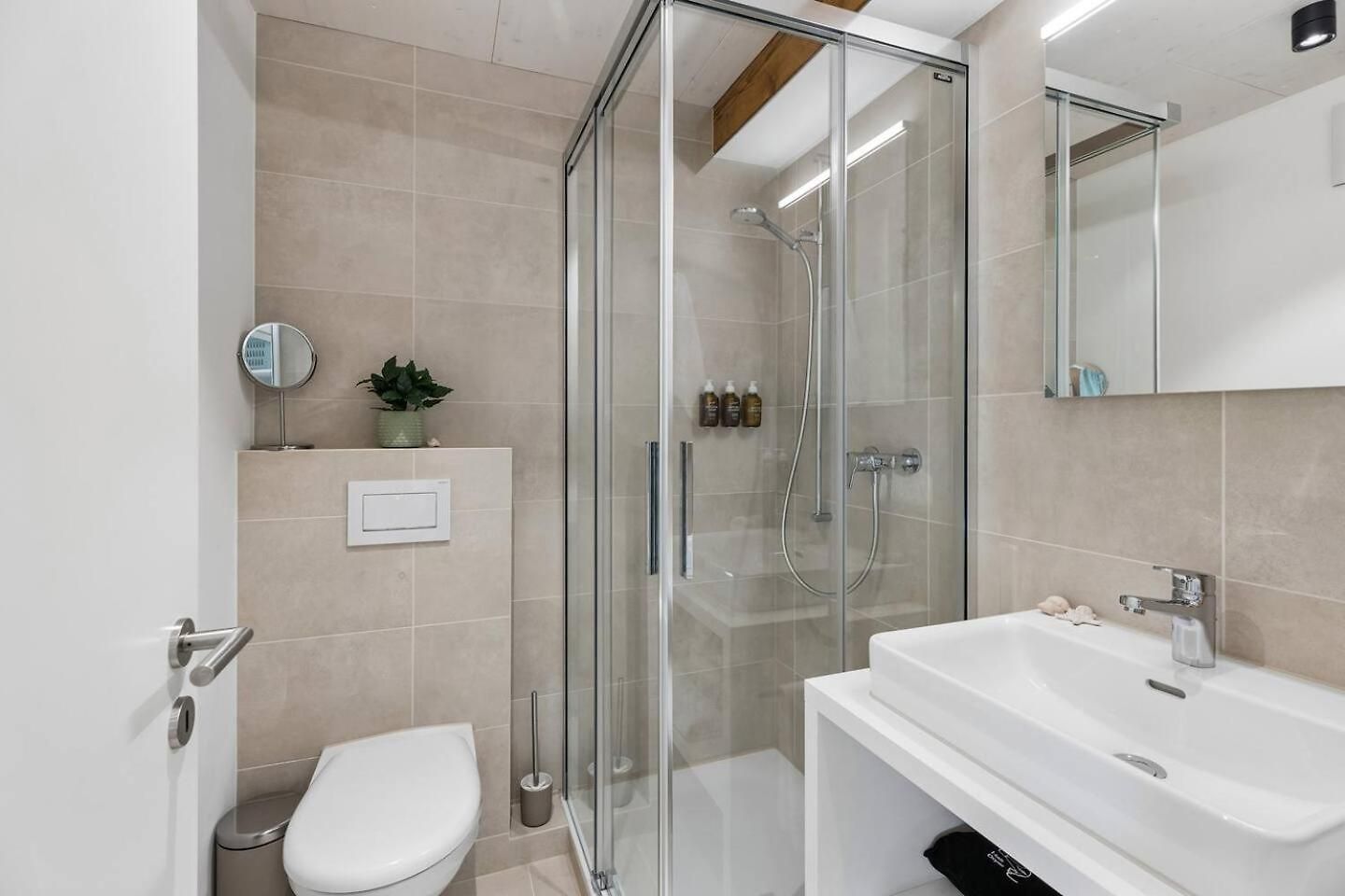 Waterfront Penthouse Ac Rooftop Free Parking * Zurich