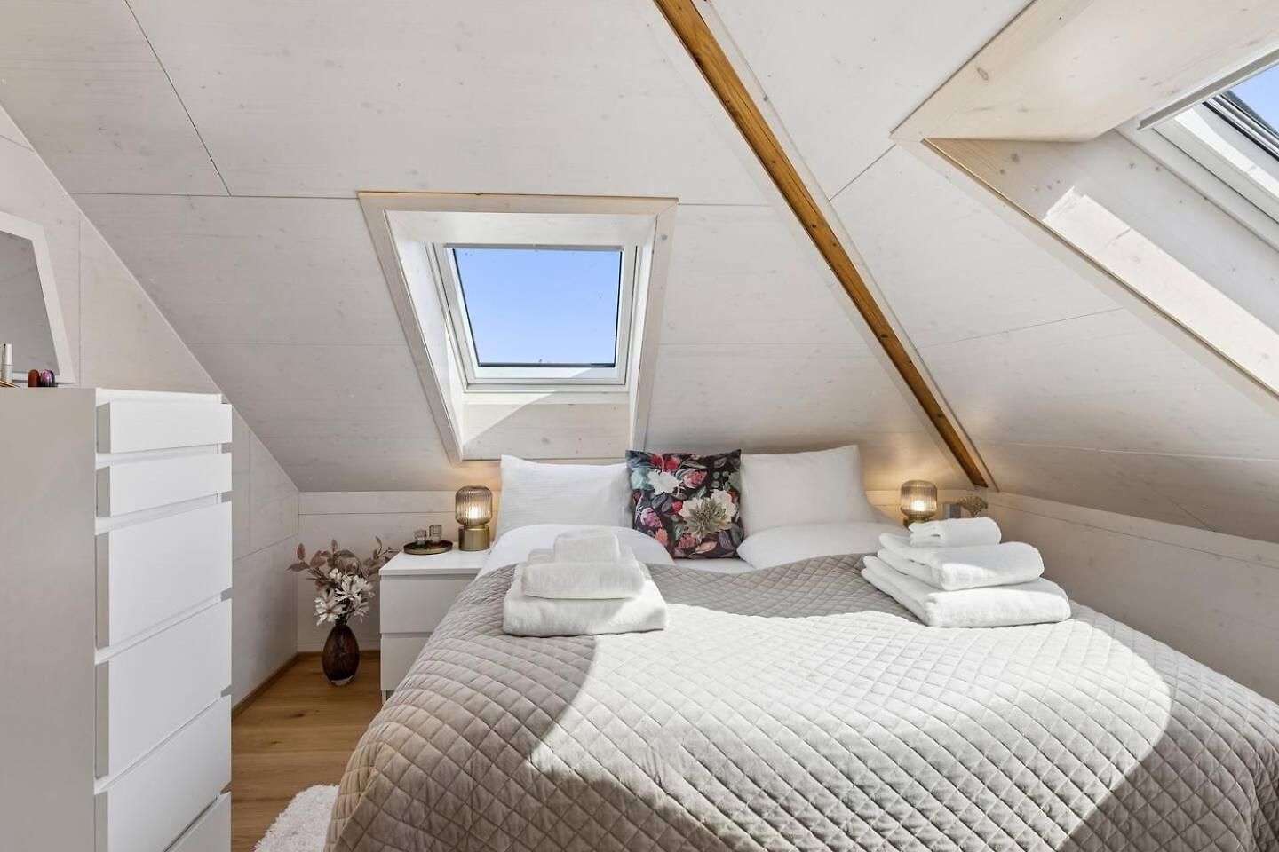 Waterfront Penthouse Ac Rooftop Free Parking * Zurich