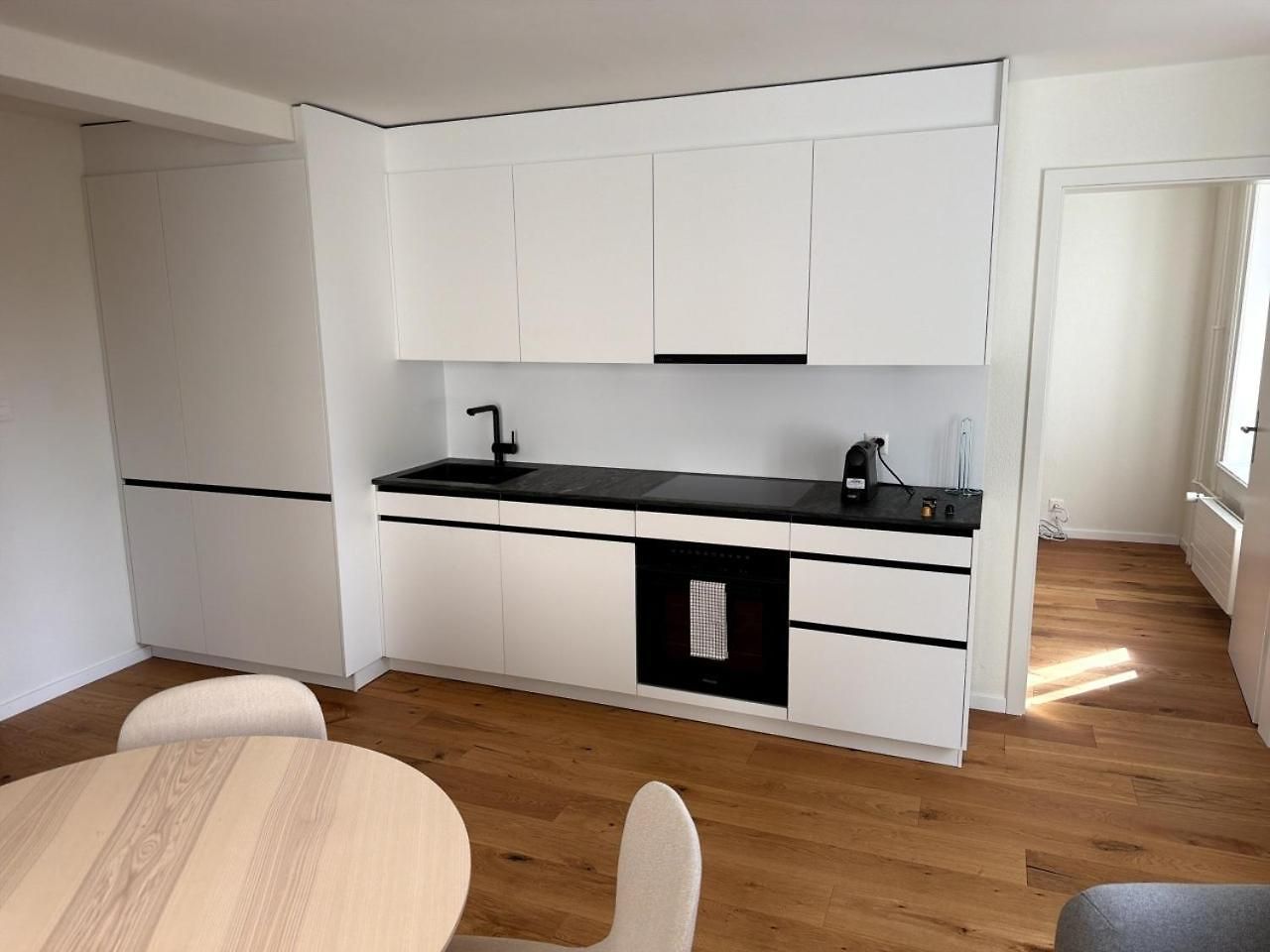 The Crystal Apartment *