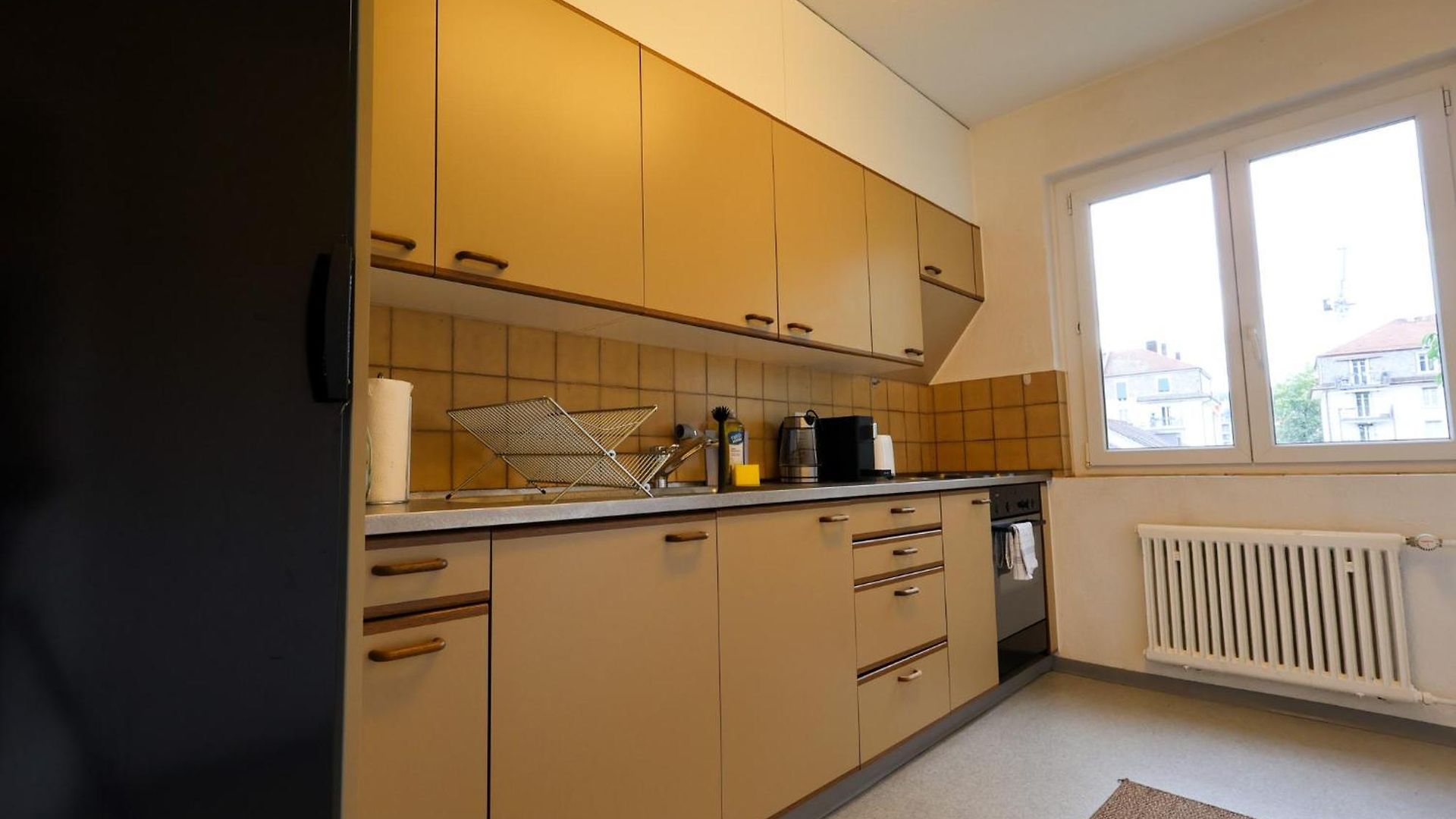 Spacious Near Center Apartment