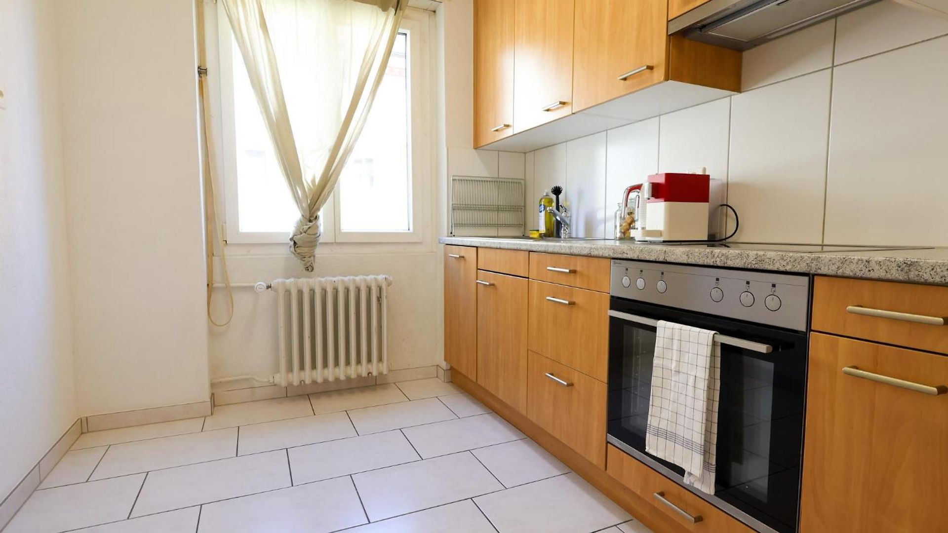 Apartment Simple & Comfy In *