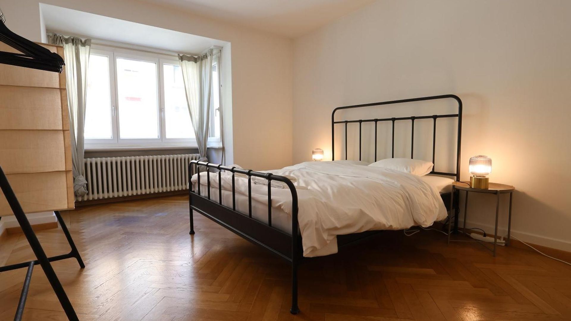 Simple & Comfy In Apartment *