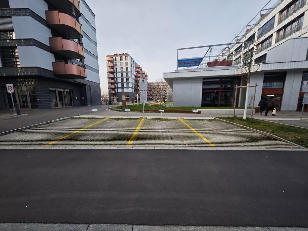 Modern With Balcony View & Workspace
