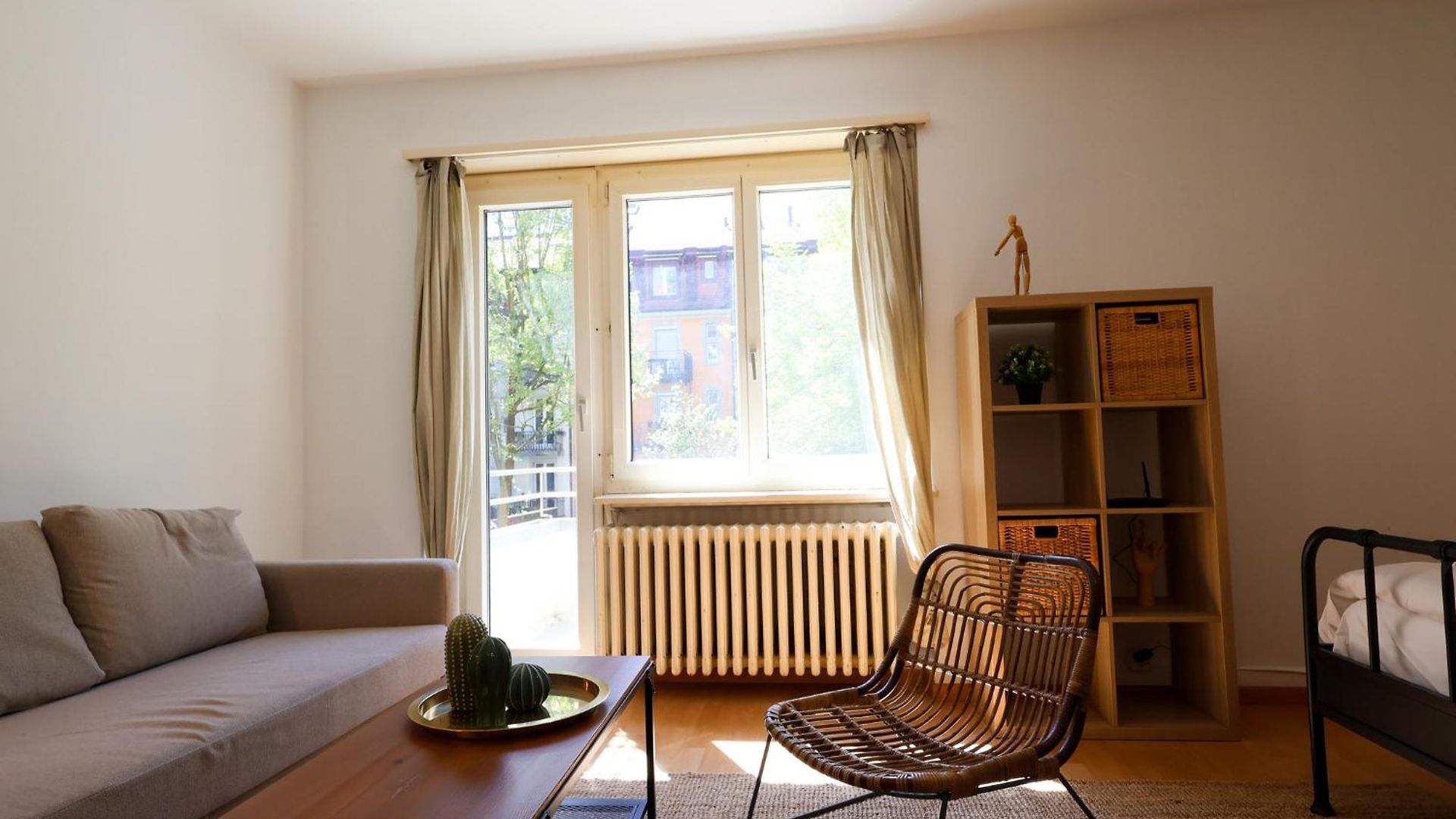 Apartment Simple & Comfy In Zurich