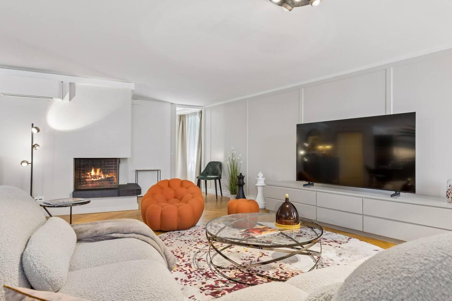 Designer Old Town Waterview Ac Apartment
