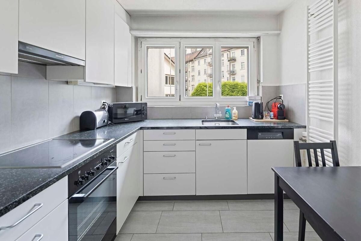 Family - 3 Bedrooms Sleeps 7 * Zurich