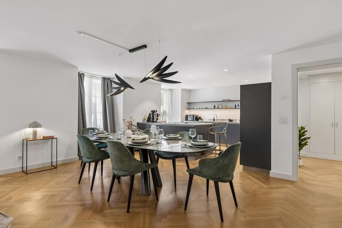 Designer Old Town Waterview Ac Apartment *