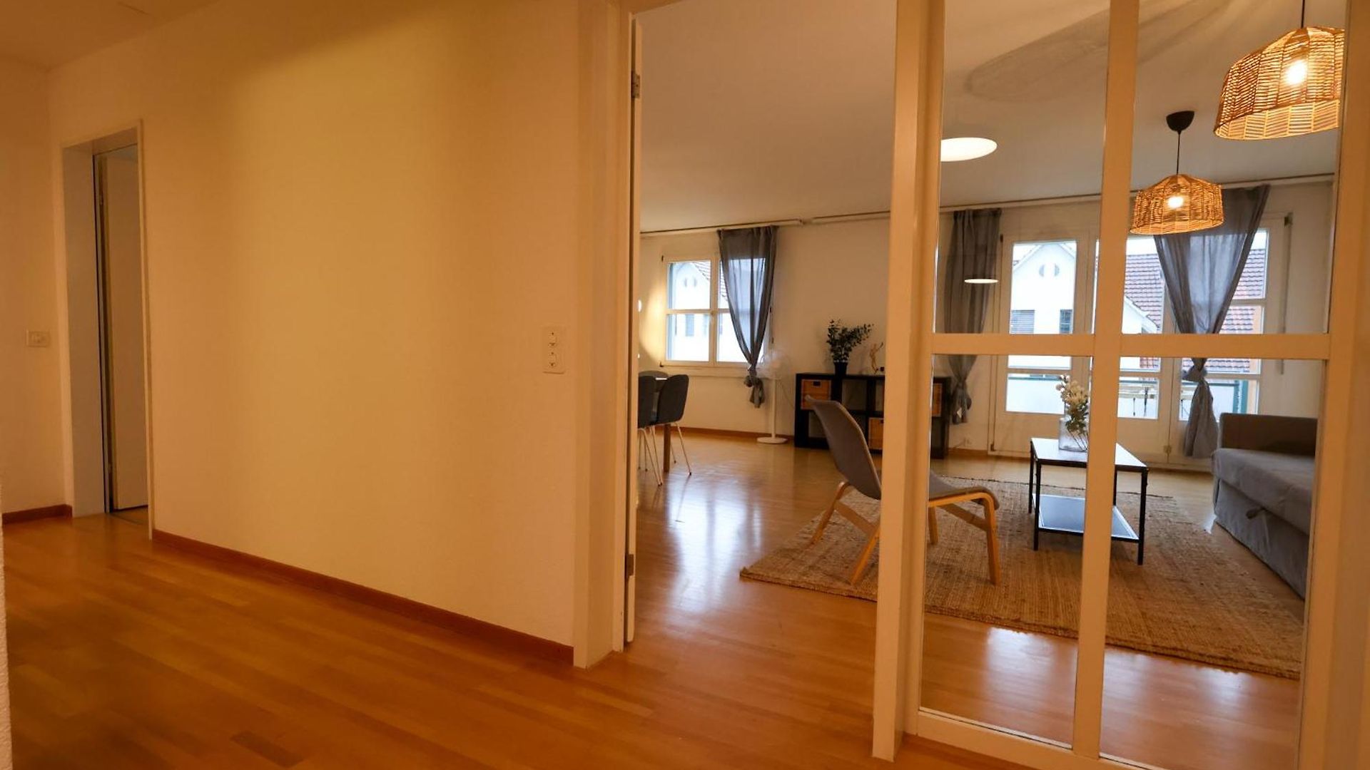 Bright & Practical 2br Near Center Zurich