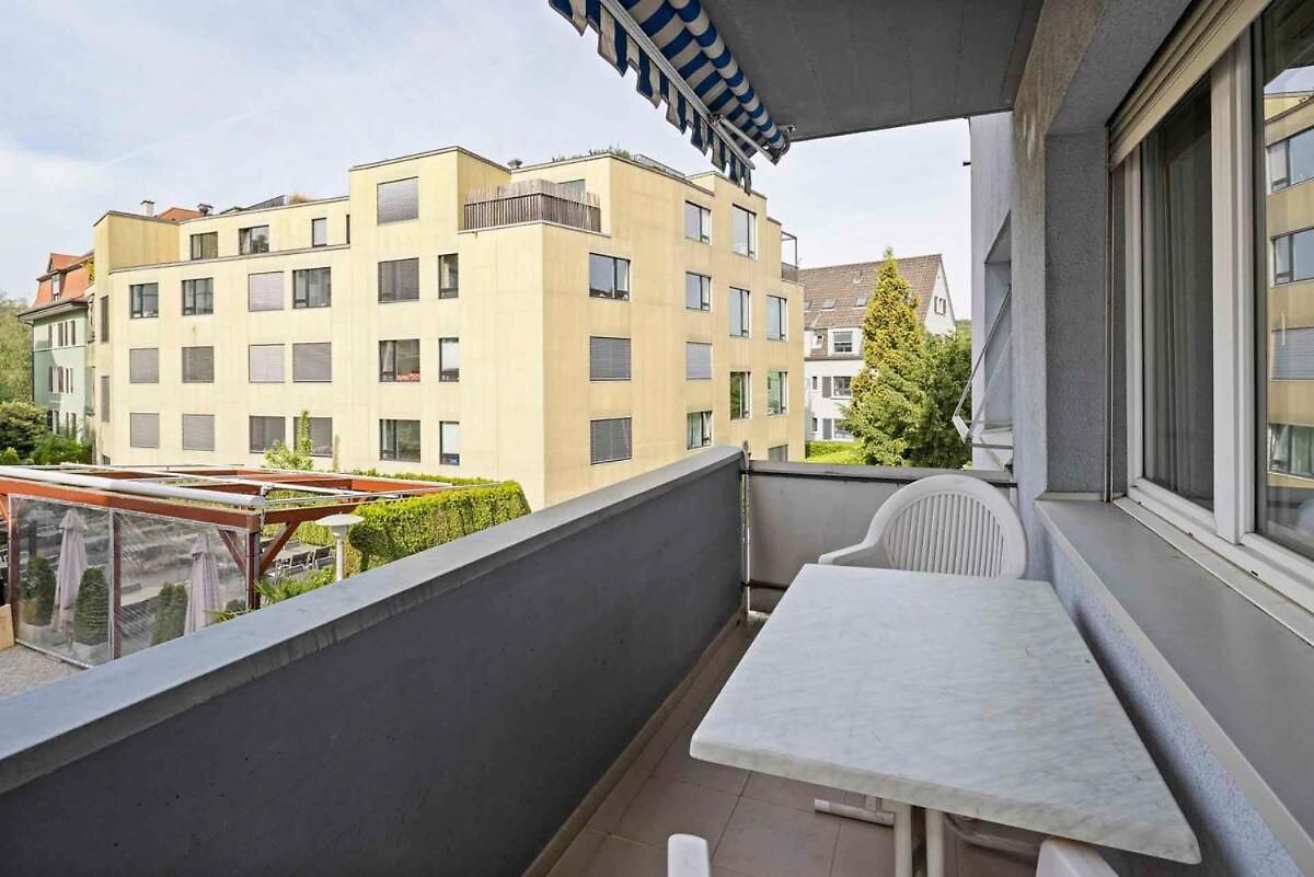Family - 3 Bedrooms Sleeps 7 Apartment