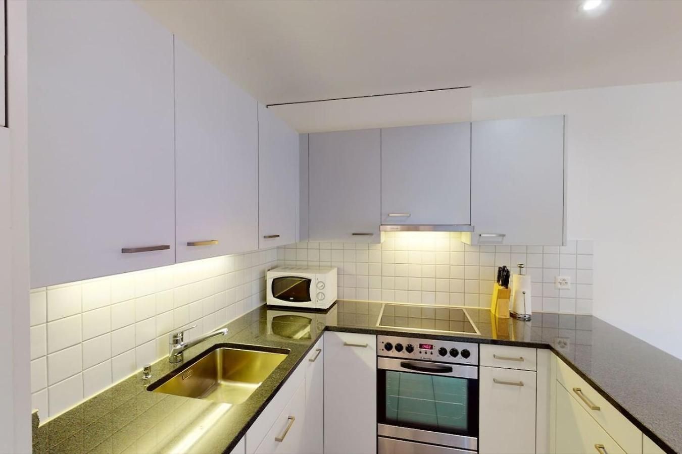 Fantastic 1 Bedroom Flat In The Center - Froehlich