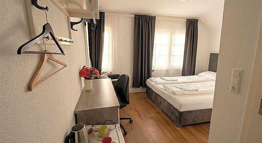 Hotel Hechtplatz 3*