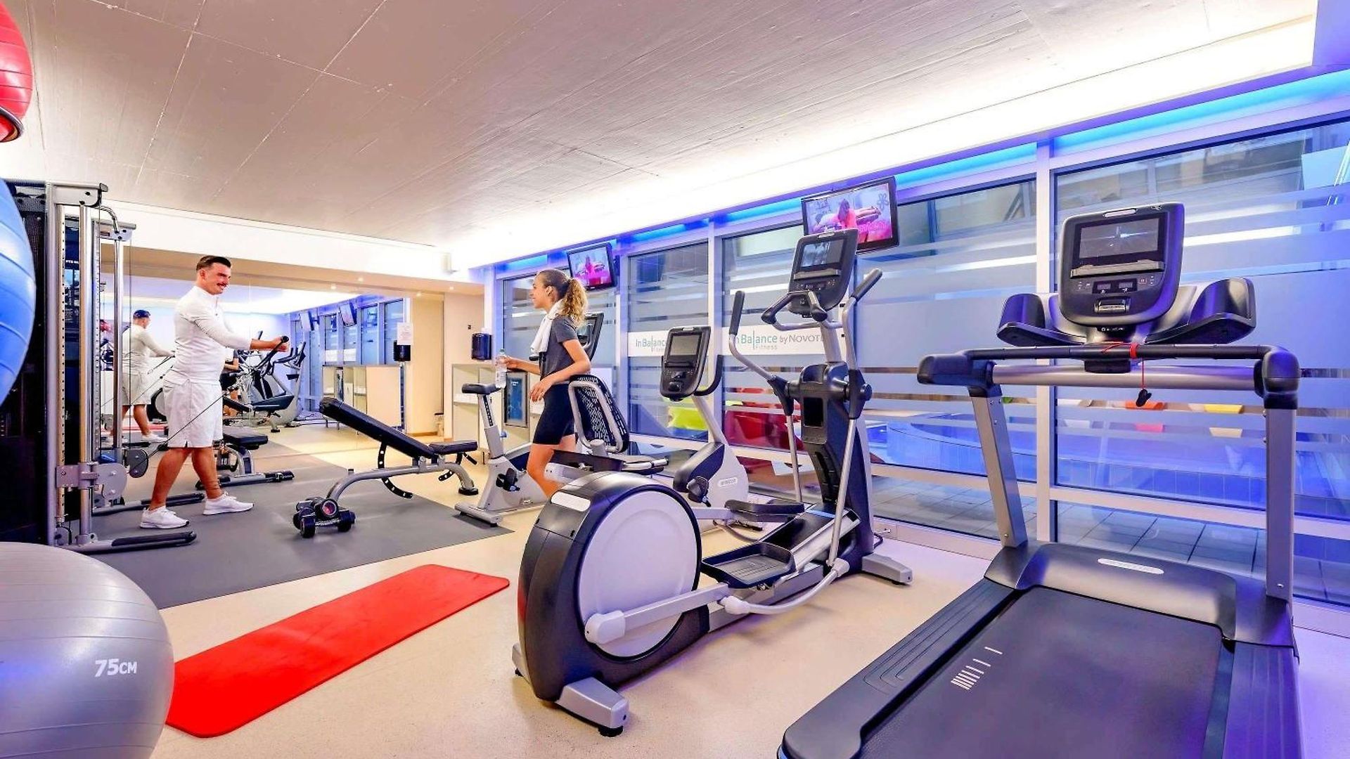 Novotel West 4*