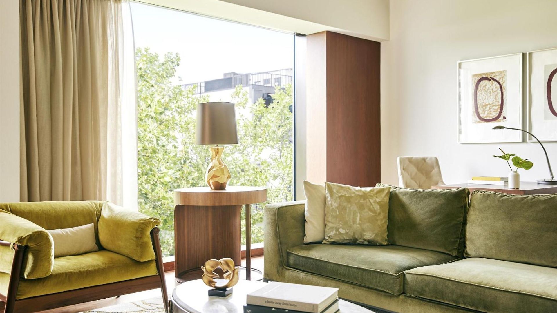 Park Hyatt – Center Luxury