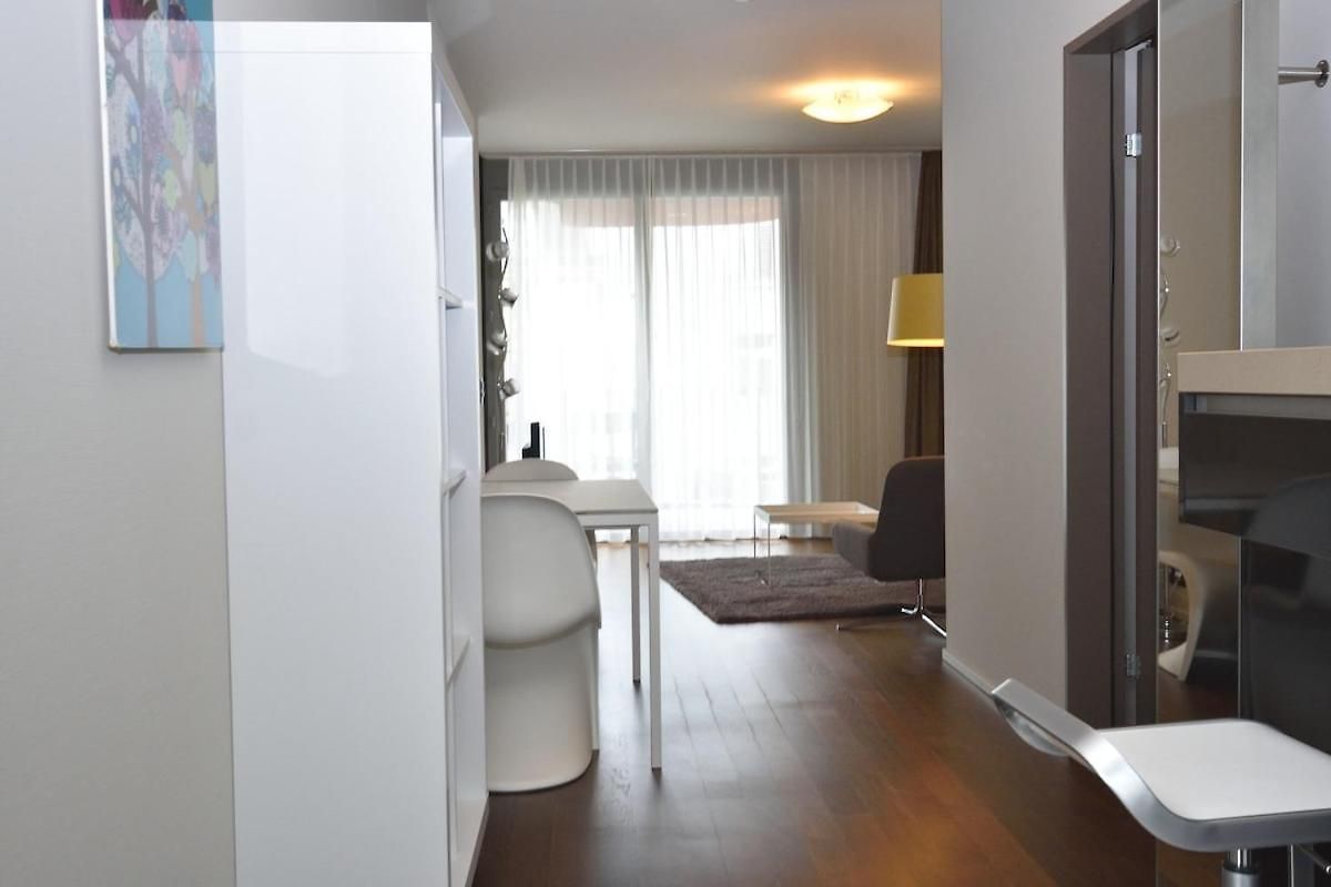Apartment 1br - Modern, Stylish, Centrally Located - Baron 26