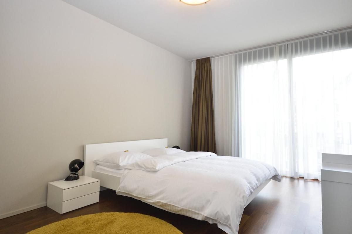 1br - Modern, Stylish, Centrally Located - Baron 26 Apartment *