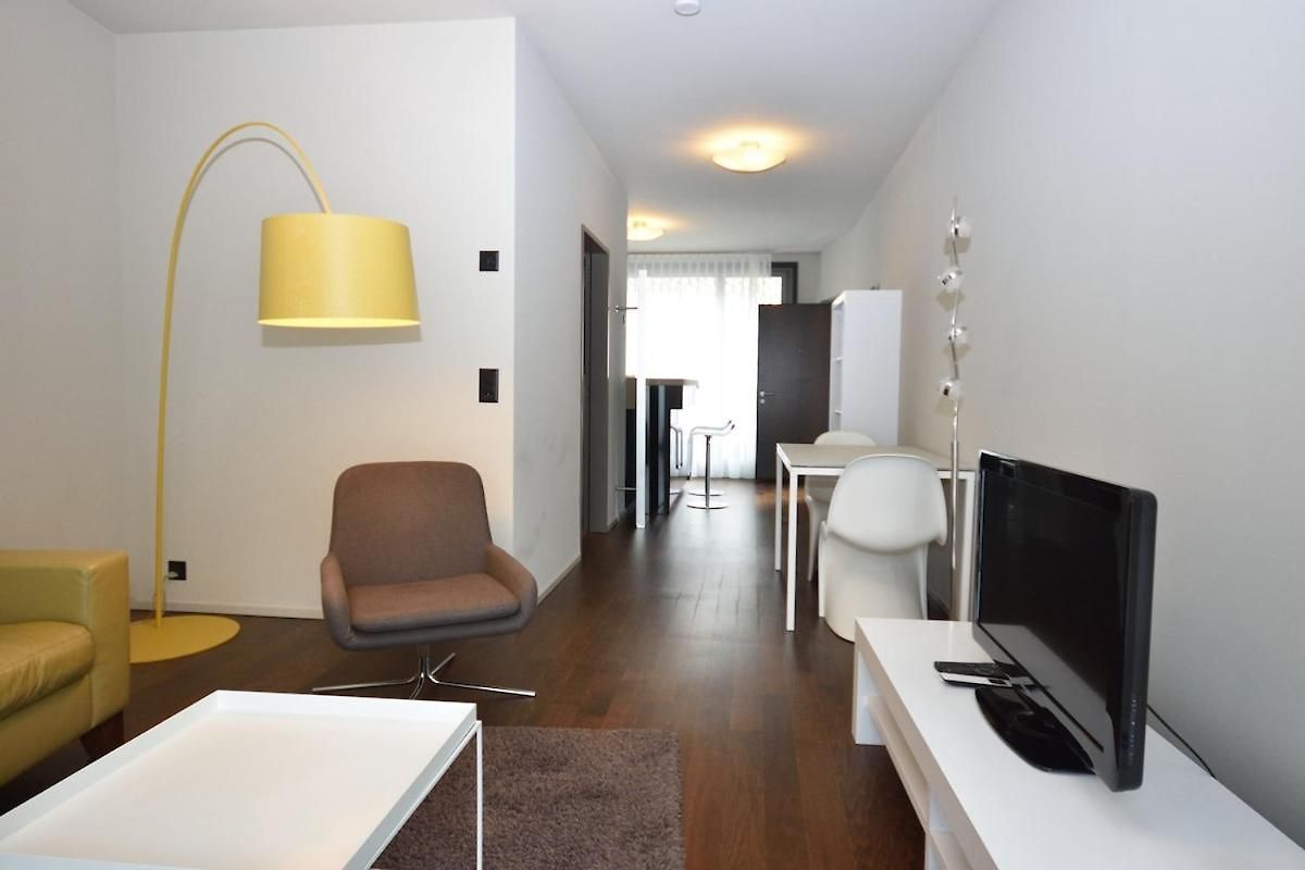 1br - Modern, Stylish, Centrally Located - Baron 26 Apartment