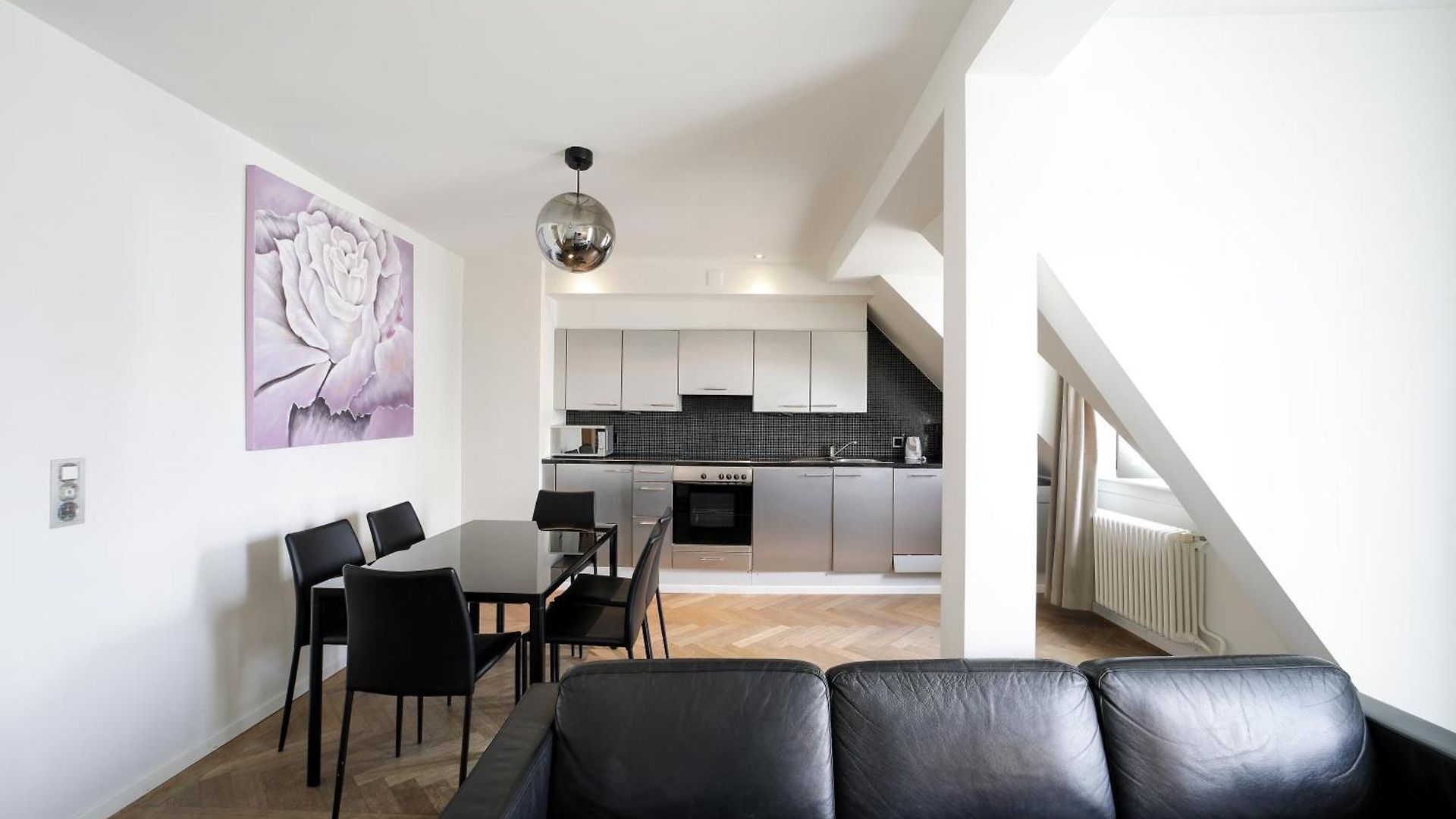 Visionapartments Hardstrasse - Self Check-in Zürich