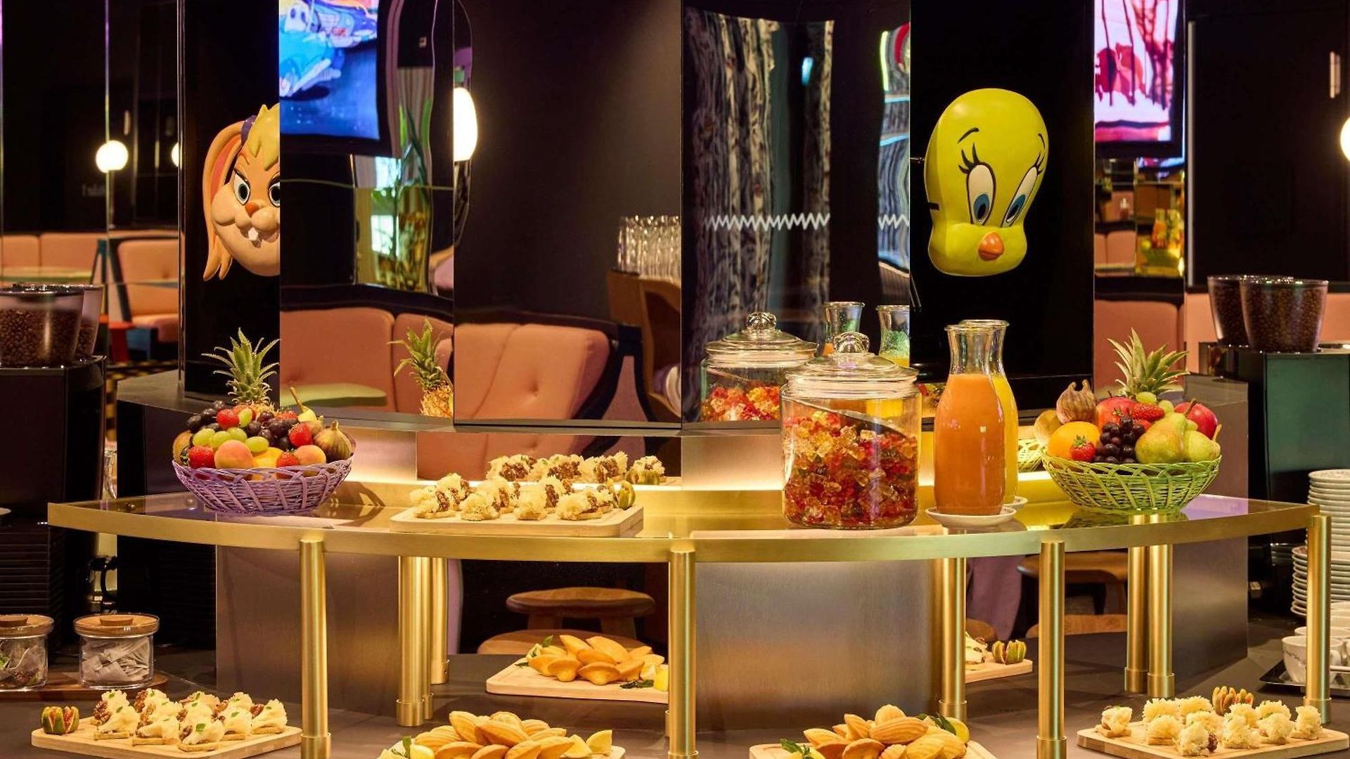 Mama Shelter Hotel 4*