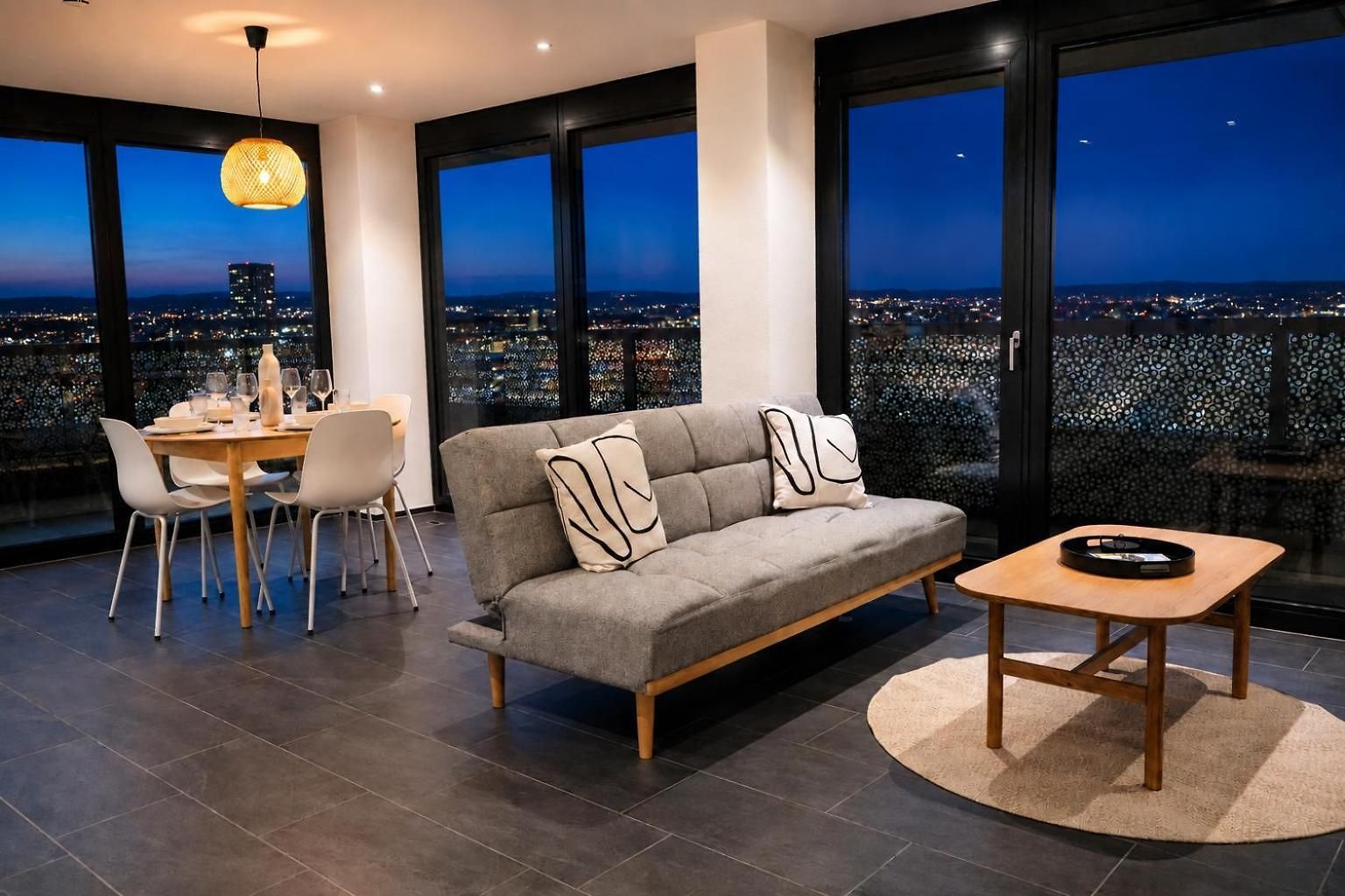 Skyline Mit Eckterrasse Zurich