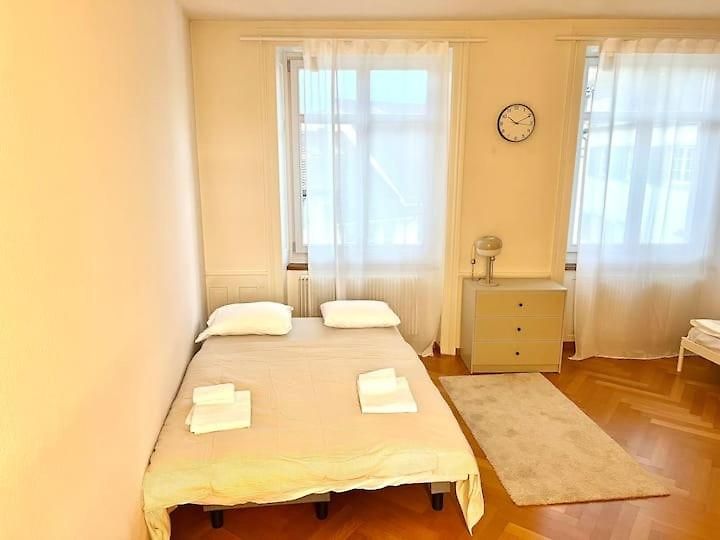 Amazing Flat In Heart Of Old Town Glockenb Apartment