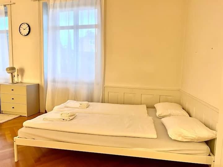 Amazing Flat In Heart Of Old Town Glockenb Apartment