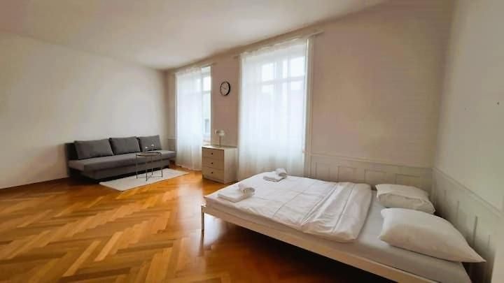 Amazing Flat In Heart Of Old Town Glockenb * Zurich