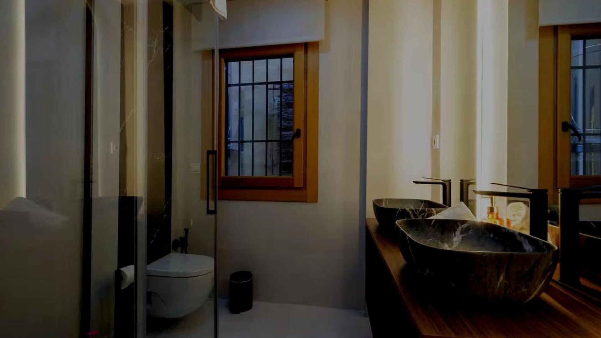 Rauscher Apartment *