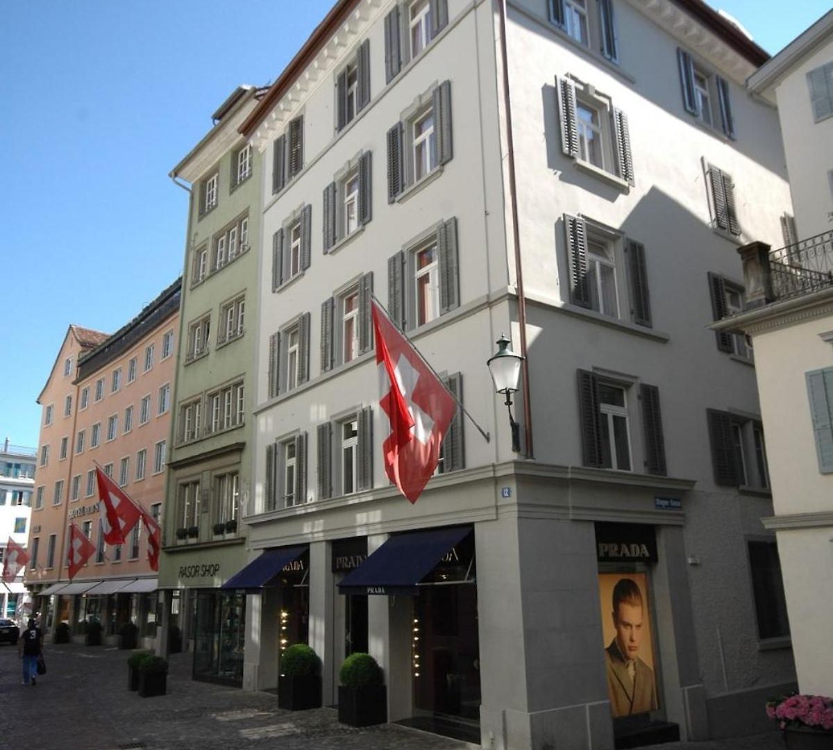Cozy In The Heart Of - Stork 25 * Zurich