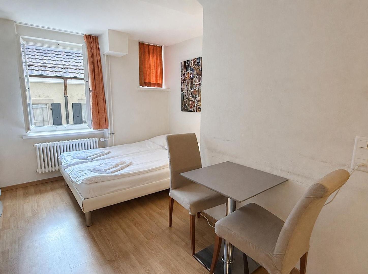 Cozy In The Heart Of - Stork 25 Apartment