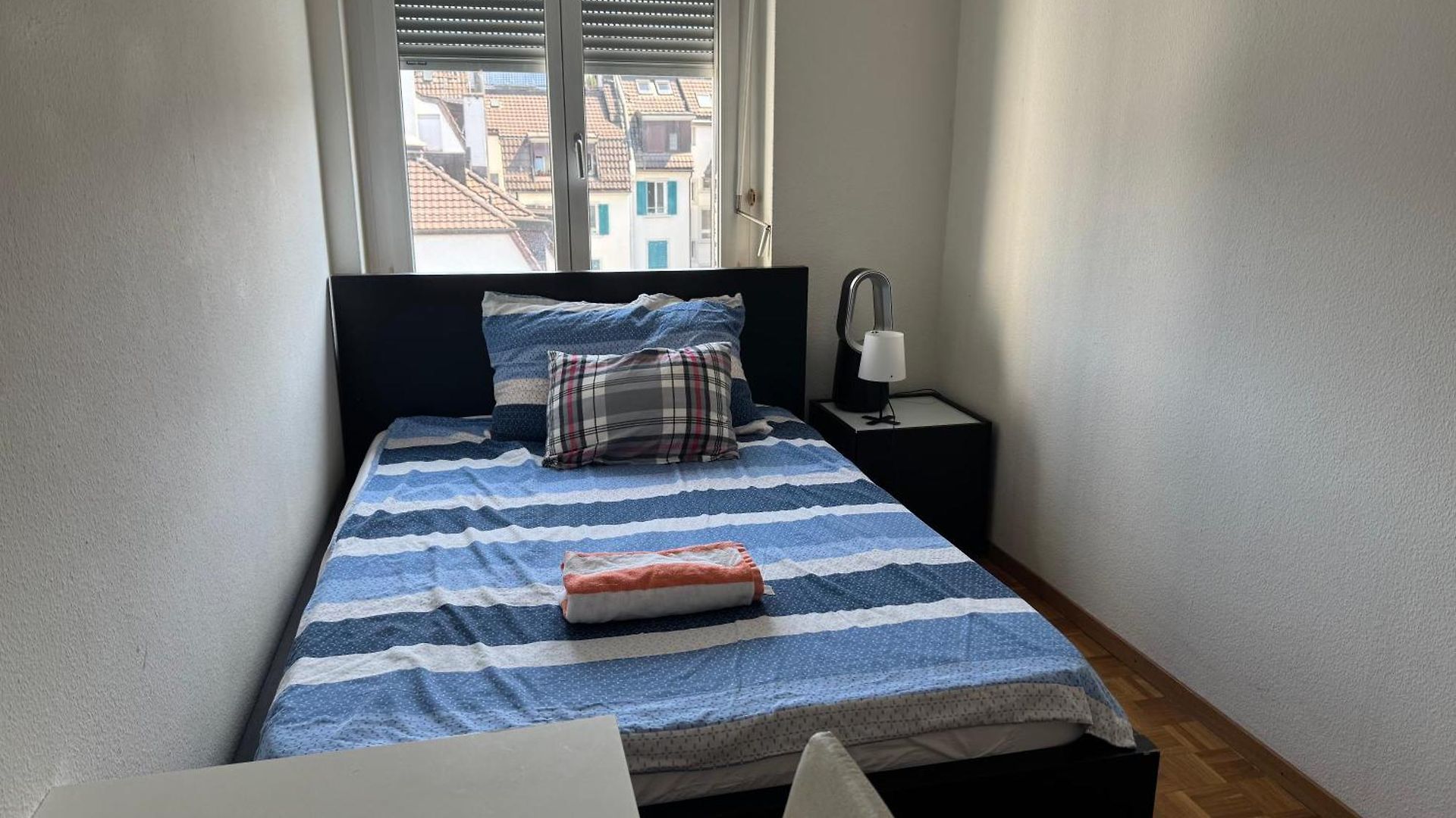 Side Center In Friendly Area * Zurich
