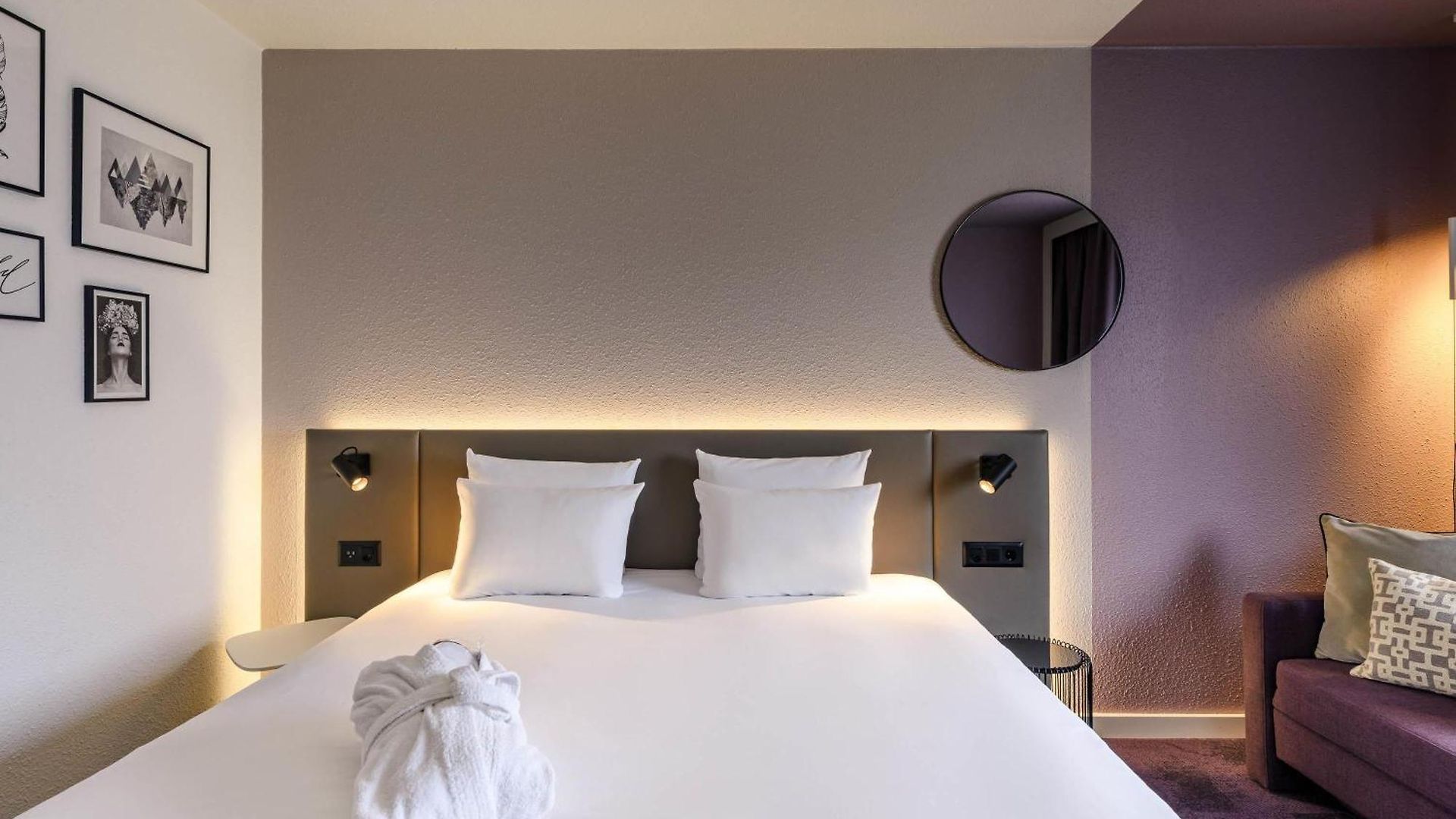 Hotel Novotel West 4*
