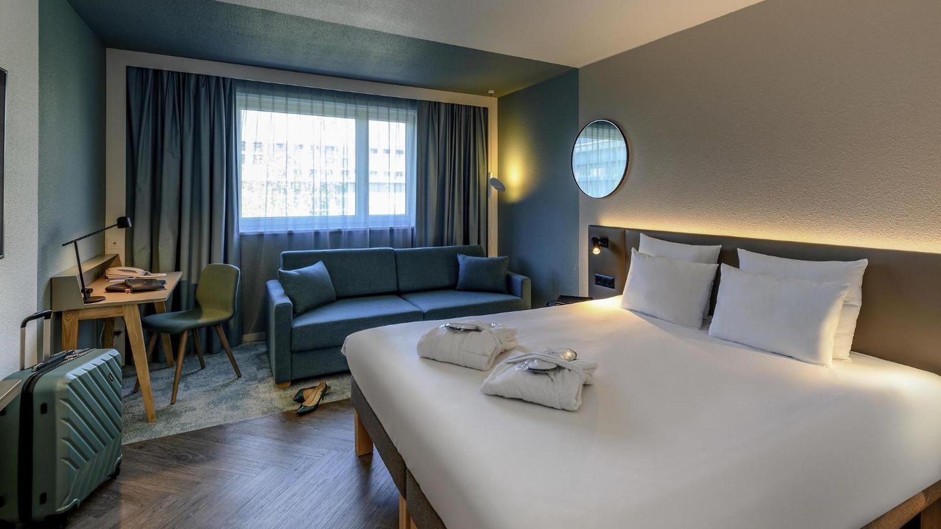 Hotel Novotel West