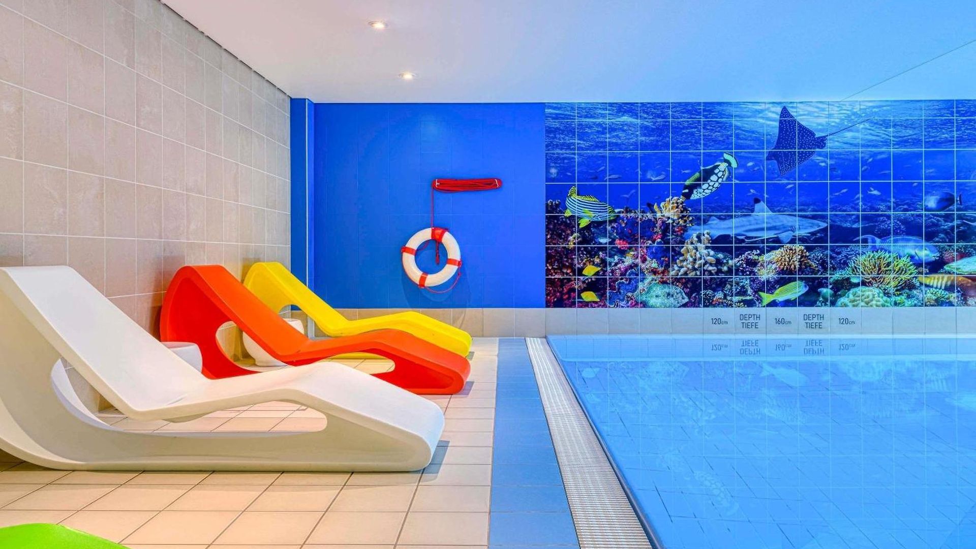 Novotel West 4*