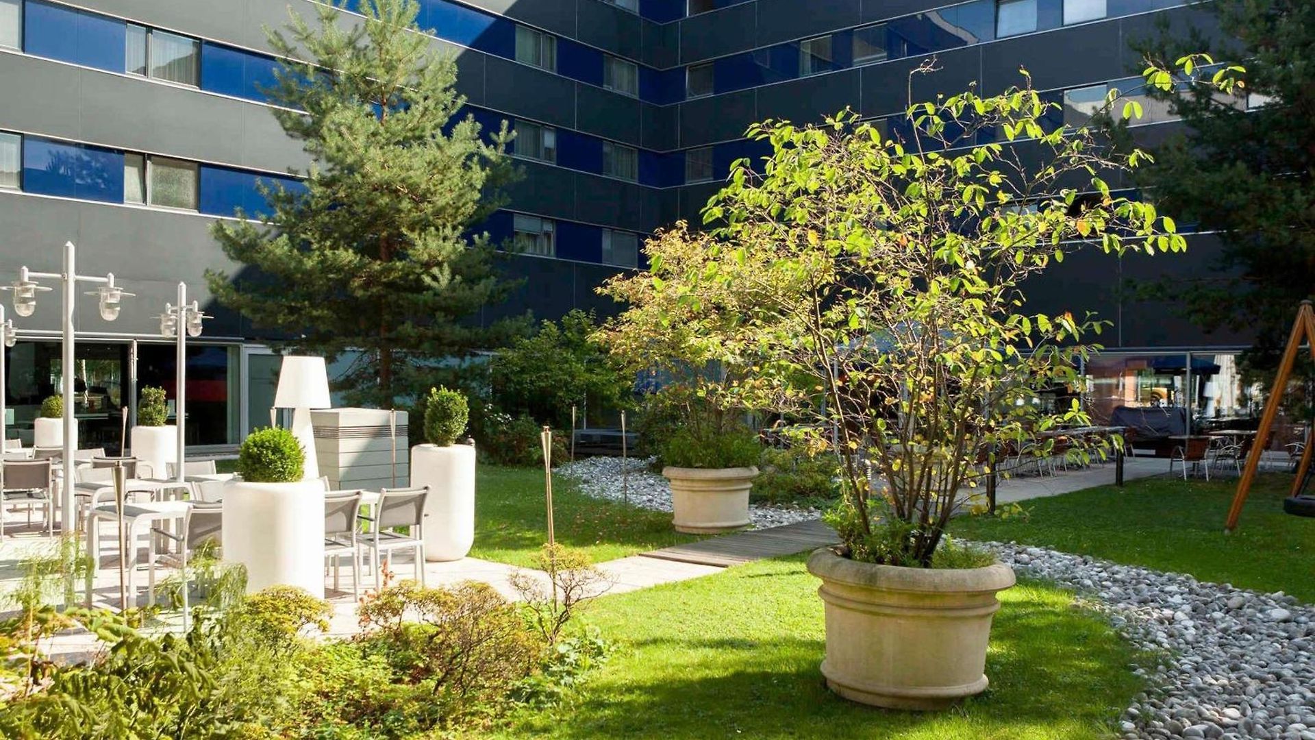 Novotel West 4*