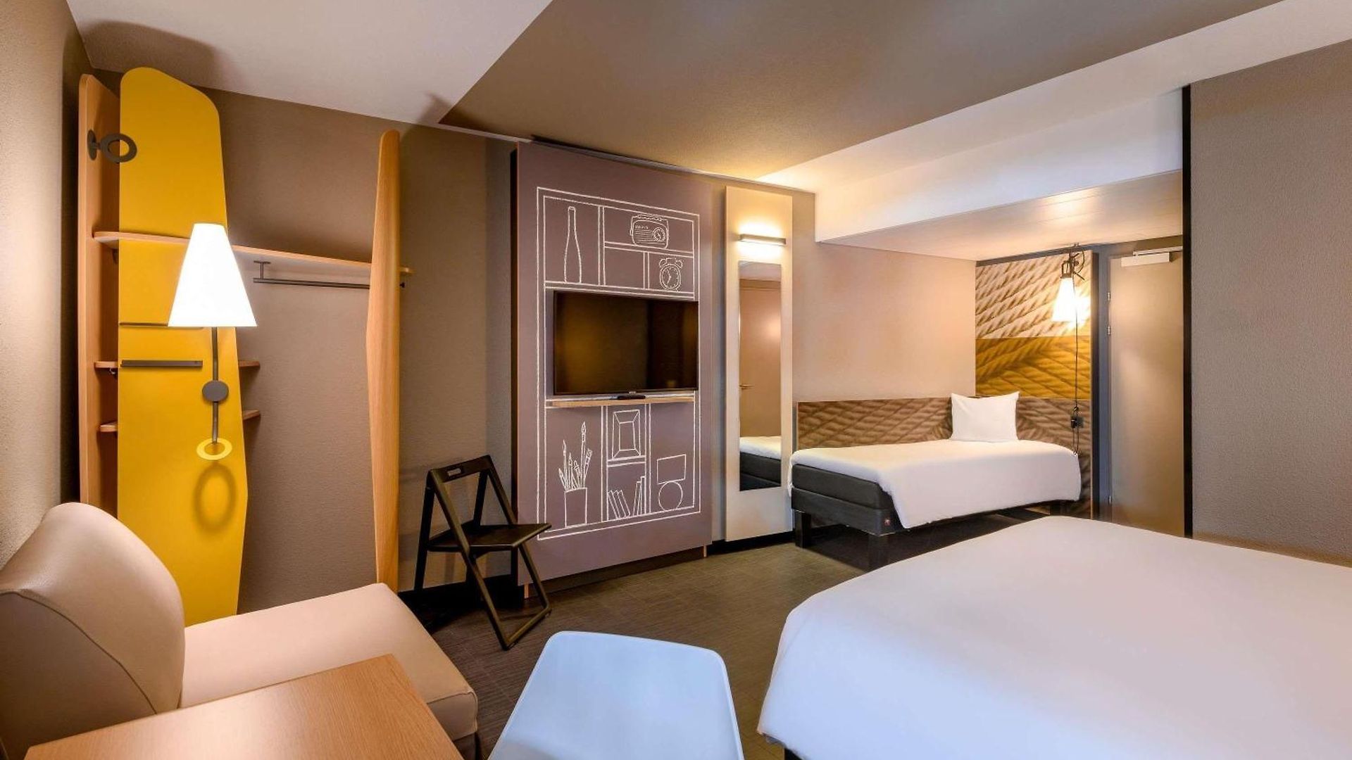 Ibis West Hotel